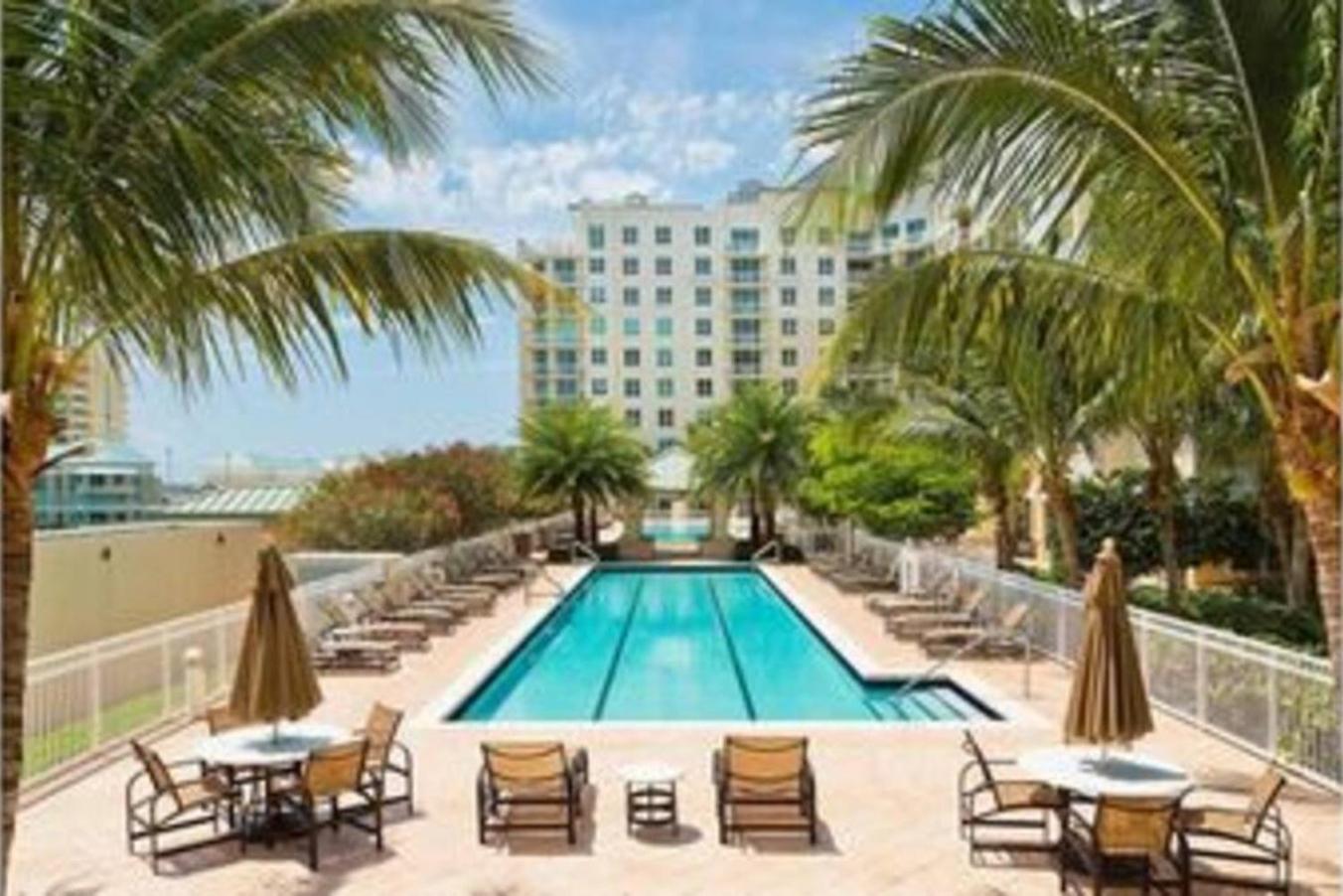 Apartment In Casa Costa Condo!Beach Pass Included Boynton Beach Exterior photo