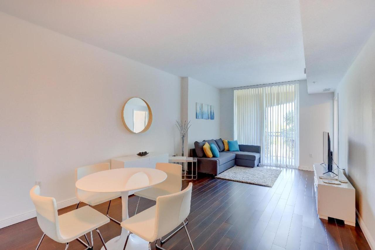 Apartment In Casa Costa Condo!Beach Pass Included Boynton Beach Exterior photo