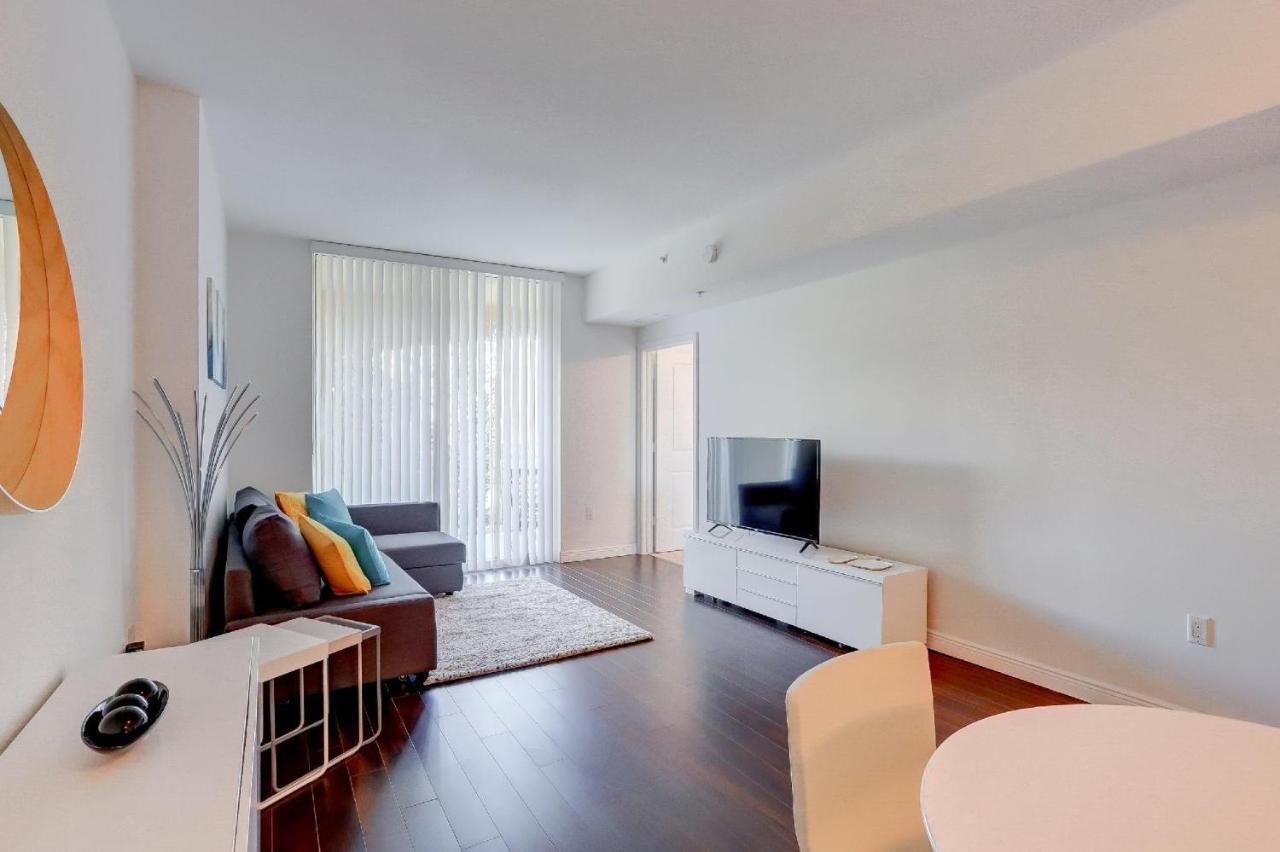 Apartment In Casa Costa Condo!Beach Pass Included Boynton Beach Exterior photo