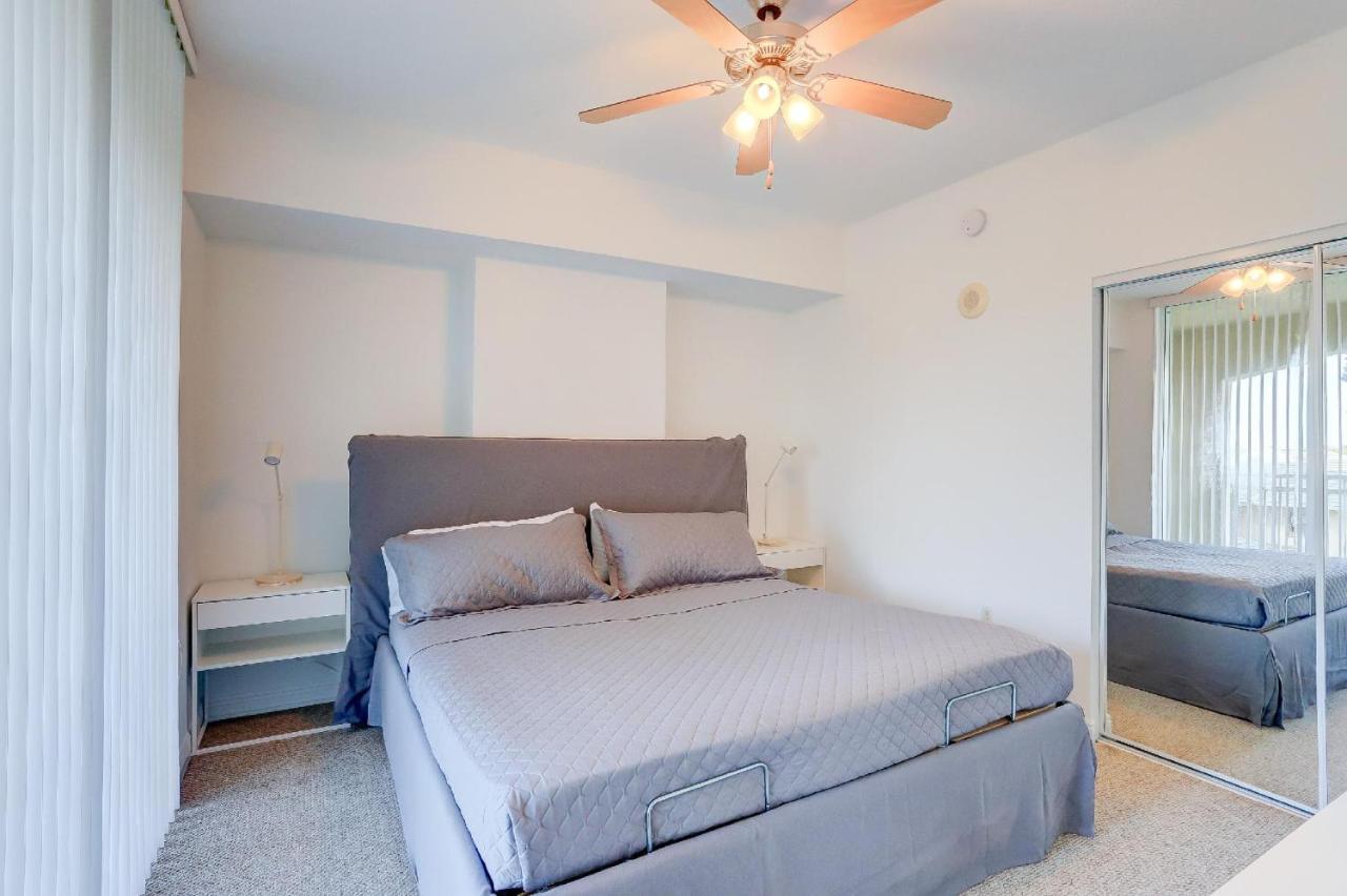 Apartment In Casa Costa Condo!Beach Pass Included Boynton Beach Exterior photo